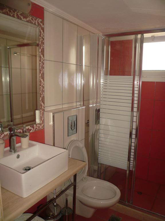Hotel Avra Lijá Kültér fotó