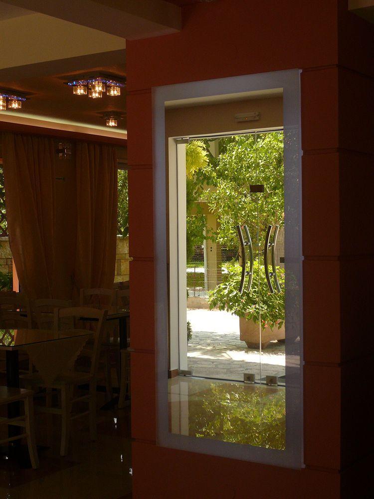 Hotel Avra Lijá Kültér fotó