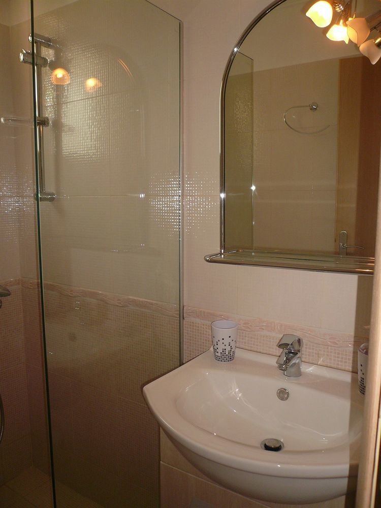Hotel Avra Lijá Kültér fotó